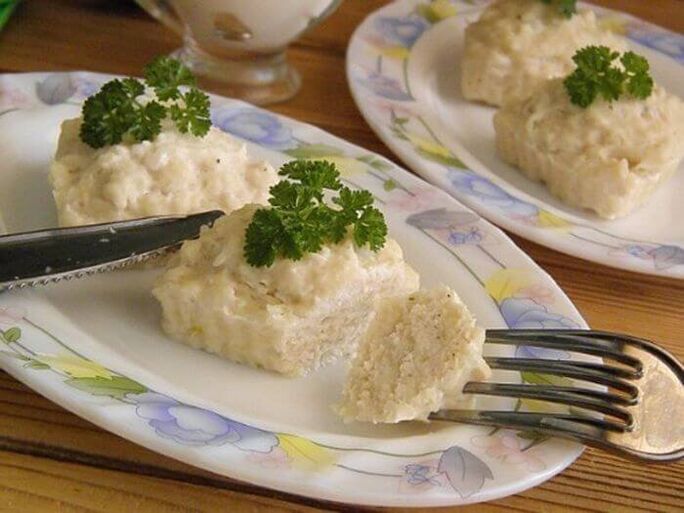 Steamed egg omelet is included in the diet for pancreatitis